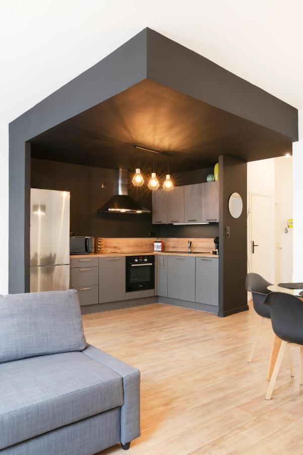 Le Chic De Nicolas Nancy Buitenkant foto